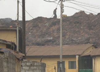 Décharge Dar-Es-Salam : des citoyens se plaignent de la fumée