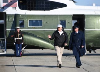 Trump à la frontière avec le Mexique pour vanter le mur controversé