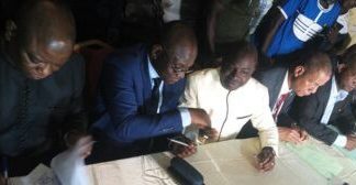 Urgent : la grève suspendue après la signature d’un accord (SLECG/Gouvernement)