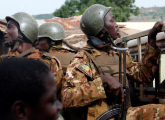 Mali: 24 soldats tués lors d’une attaque au sud de Ménaka