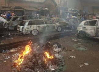 Cass-Madina : des dizaines de véhicules calcinés