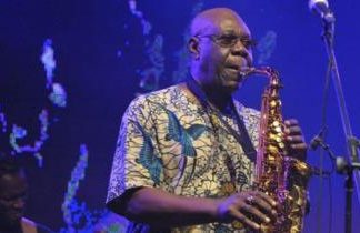 Manu Dibango testé positif au coronavirus