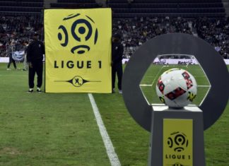 Coronavirus : les championnats français de Ligue 1 et de Ligue 2 de football suspendus
